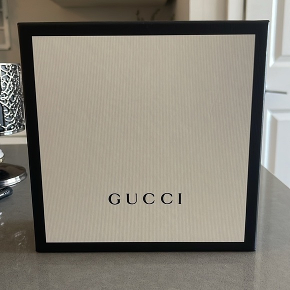 Gucci Authentic GG MARMONT WIDE BELT (75/30) - Picture 6 of 8